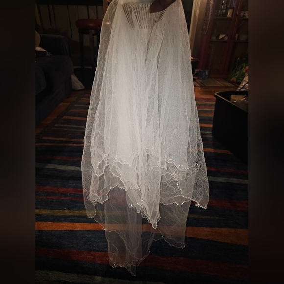 Sequin Ruffle High-Low wedding dress with Veil - Picture 6 of 12